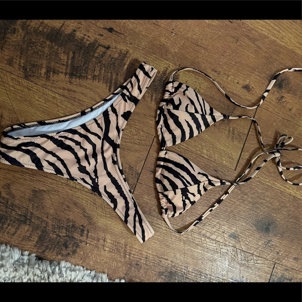 Zebra bikini